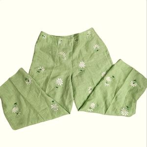 Dress Barn Daisy Embroidered Linen Pants